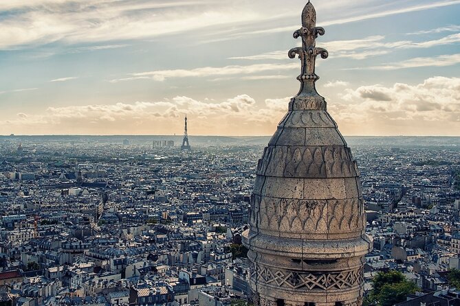 Paris Private Montmarte Tour : Sacre Coeur with Expert Guide - Place du Tertre: see street painters at work