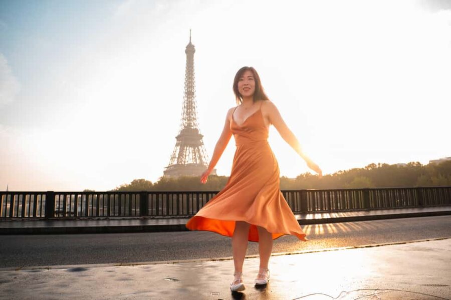 Paris: Private Photoshoot Near Eiffel Tower 55 Photos - Editing and delivery: why 24 hours is a big deal