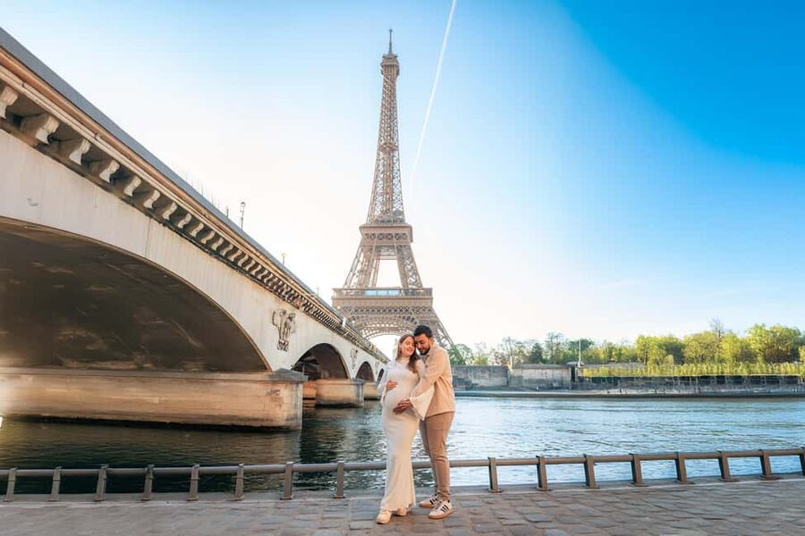 Paris: Professional Photoshoot with the Eiffel Tower - Logistics you should plan for before the day