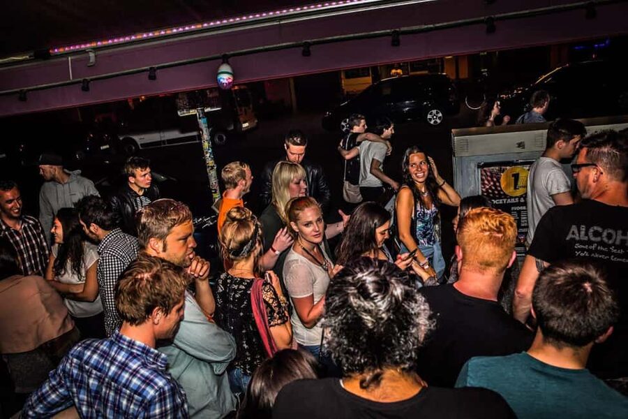 Paris: Pub Crawl with Shots and Nightclub Entry - The Social Part That Makes It Worth It: Meeting People Without the Awkward Start
