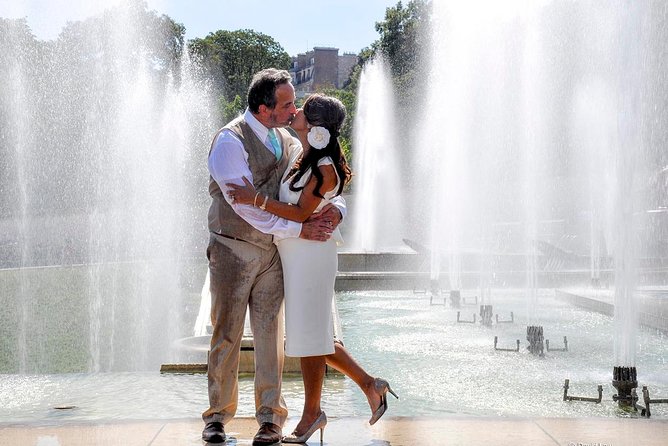 Paris Renew Your Wedding Vows Experience with Professional Photographer - What You Actually Get Back: 130 to 150 HD Photos