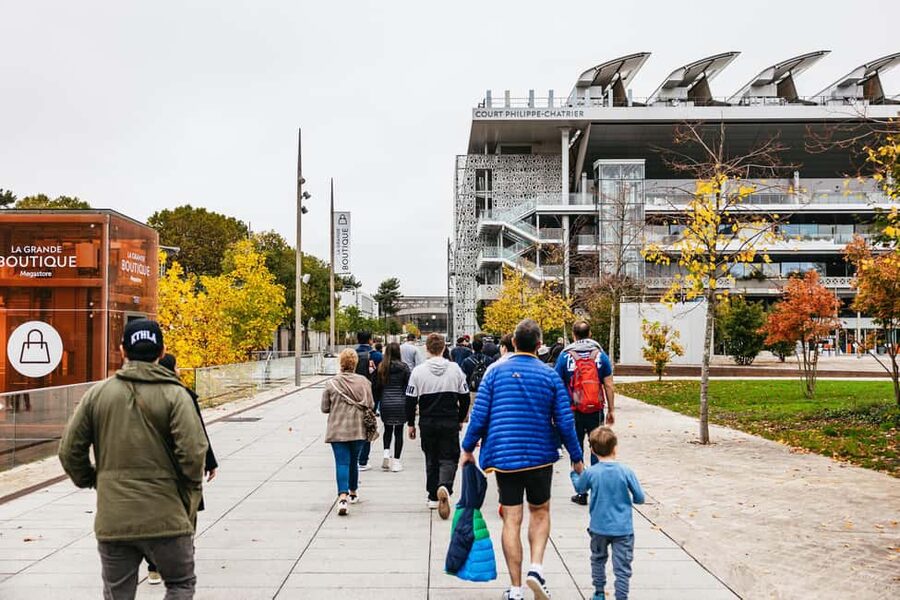 Paris: Roland-Garros Stadium Guided Backstage Tour - Pacing, Group Size, and Language: Getting the Most Out of 90 Minutes