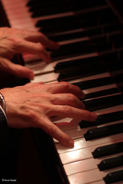 Paris: Romantic Piano Concert at Saint-Julien-le-Pauvre - Plan a simple Paris evening around one unforgettable hour