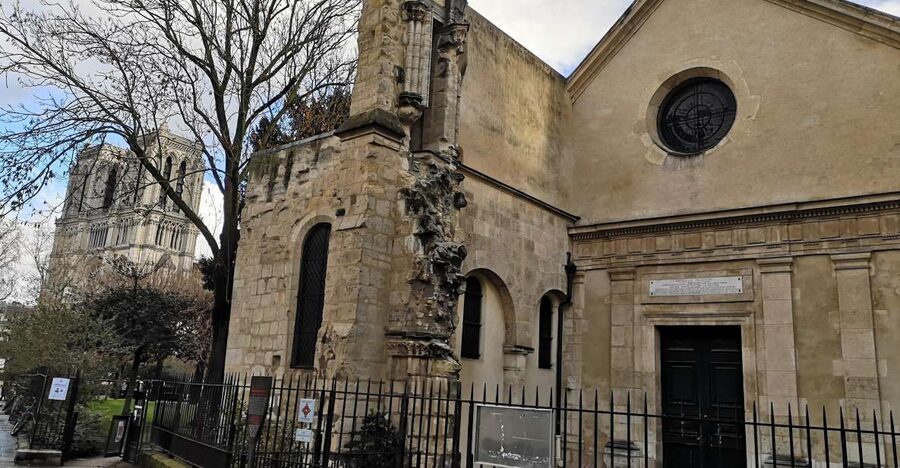 Paris: Romantic Piano Concert at Saint-Julien-le-Pauvre - Free placement inside an old Paris church: how to choose your seat