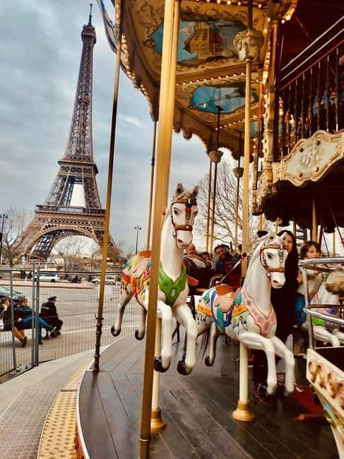 Paris: See 15 to 30 Top Sights with a Fun Guide - Starting near Urban Bakery, Lepic or Anvers