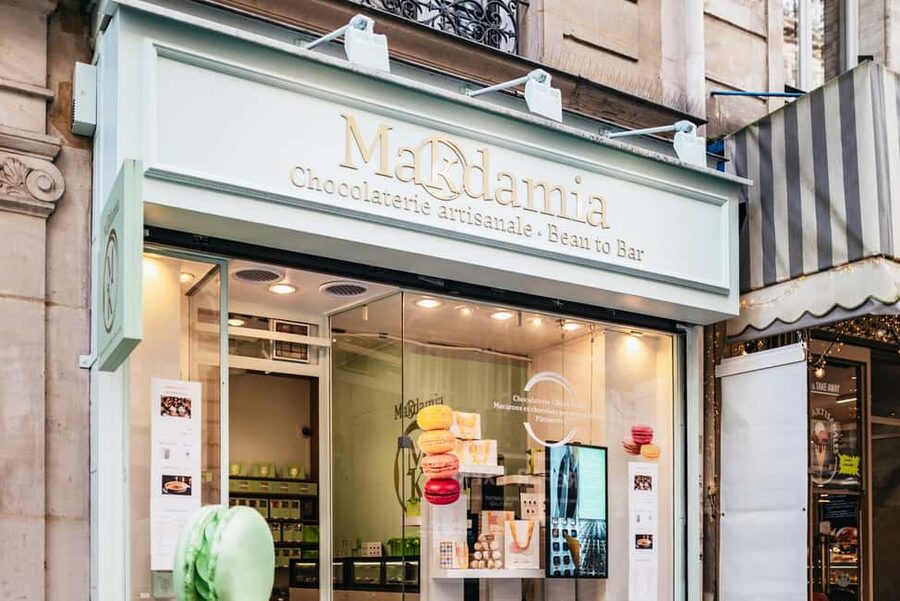 Paris: Seine Cruise and Macaron Tasting by the Eiffel Tower - Timing Matters: Lines, Departure Windows, and Shop Hours