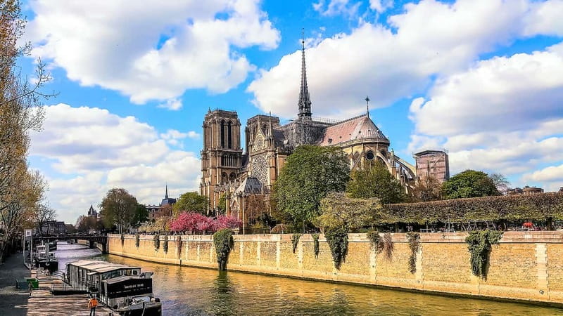 Paris: Seine Cruise & Crepe Tasting near the Eiffel Tower - Practical tips that prevent the common annoyances