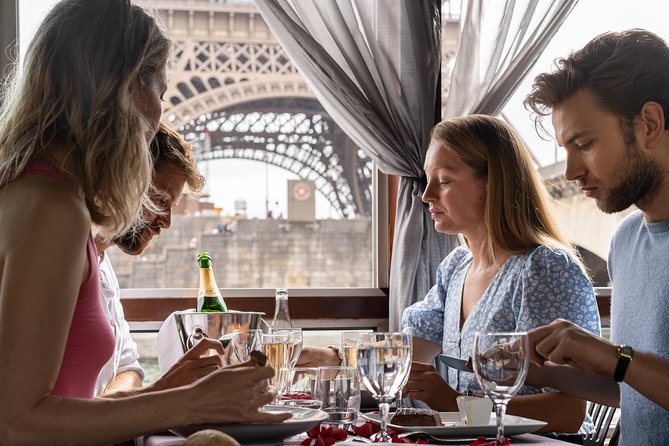 Paris Seine River Gourmet Lunch Cruise with Champagne Option - Drinks choices and the champagne upgrade question