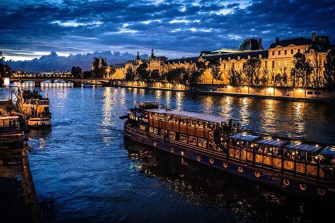 Paris Seine River Sightseeing Cruise Tour - The Eiffel Tower start and the route that makes sense