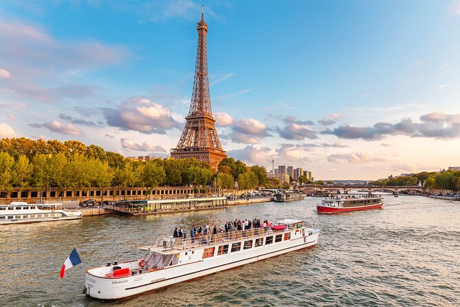 Paris Seine River Sightseeing Cruise Tour - The Louvre from the Seine: the Royal Castle stretch you will recognize