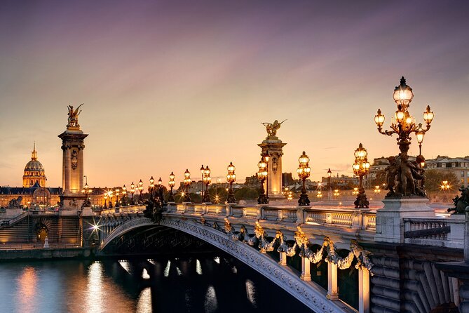 Paris: Seine River Sightseeing Sunset Cruise with Champagne - Where to meet at Square du Vert-Galant, and how to find the boat fast