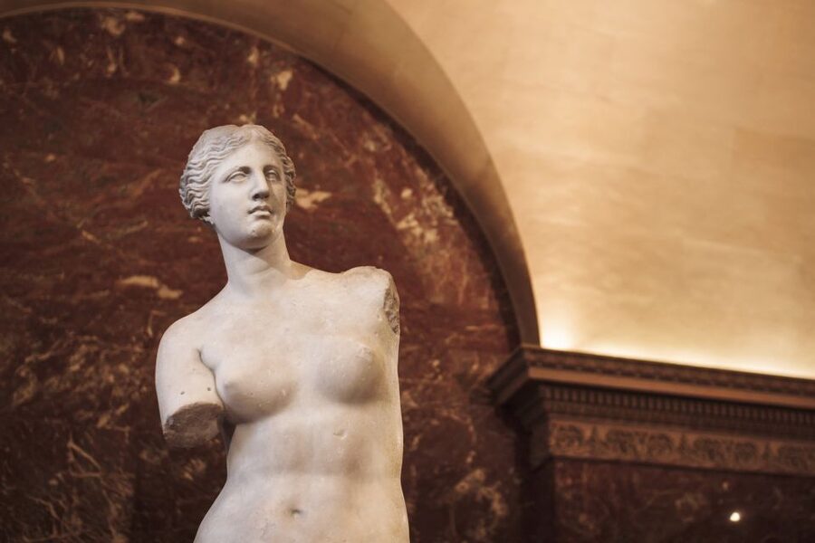 Paris: Skip-the-Line Louvre Highlights Tour with Mona Lisa - More Than Paintings: You Also Learn About the Louvre Building