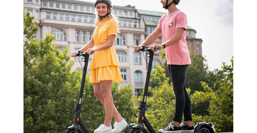 Paris: Small-Group E-Scooter Tour with a Local Guide - Starting at 10 Rue de Pontoise, then rolling toward Pont des Arts