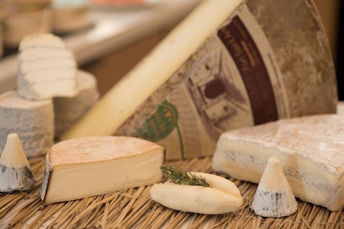 Paris St Germain Food Tour with Cheeses, Foie Gras, Wines & More - A meal at the end: the secret dish and why it matters