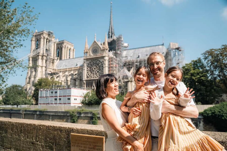 Paris: The Notre Dame Experience with Multiple Tour Options - A realistic look at timing: what happens in 45 to 75 minutes