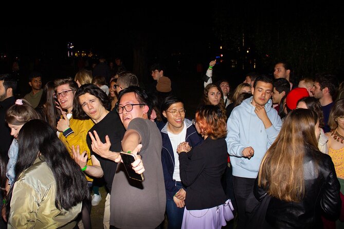 Paris: The Original Pub Crawl + Free Shots + VIP Club Entry - The bar-to-bar rhythm in Paris, plus what the club finish feels like