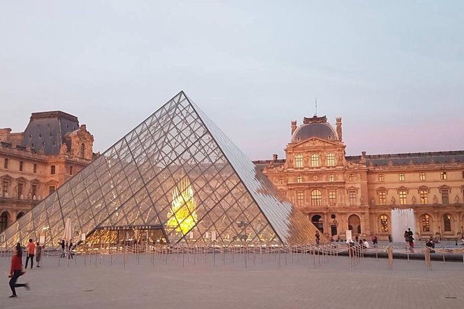 Paris Top Sights Half Day Walking Tour with a Fun Guide - Montmartre Streets and Markets, Plus the Why Behind Them