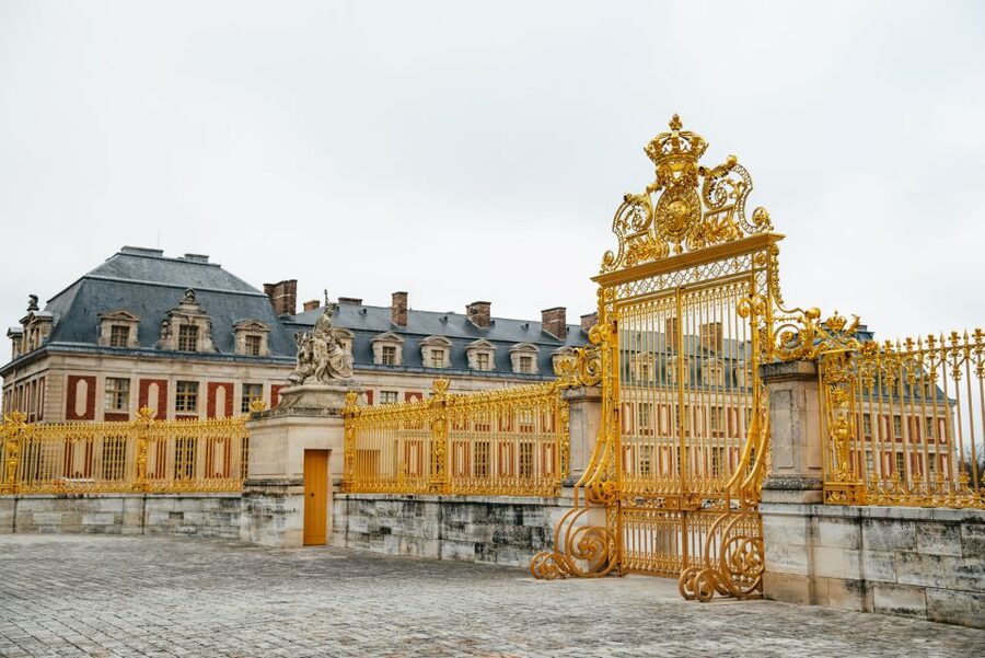 Paris: Versailles Palace and Gardens Full Access Ticket - Seasonal fountains and musical gardens: when to plan around show time