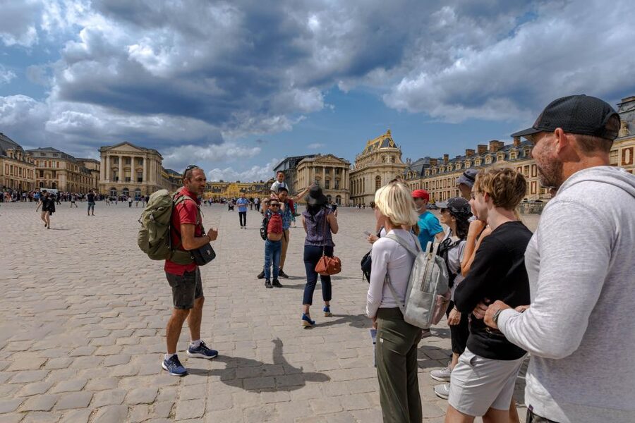Paris: Versailles Palace and Queen Hamlet E-Bike Tour - Marnes-la-Coquette and Fausses-Reposes Forest: riding like it’s your own secret