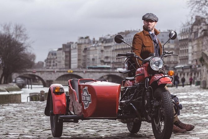Paris Vintage Private City Tour on a Sidecar Motorcycle - Palais-Royal and Galerie Vivienne: Courtyards, Covered Passages, and Old Paris Charm