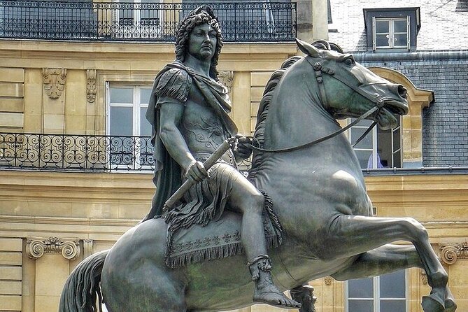 Paris Walking Tour , Historical Sites . - Price and value, what $96.79 gets you for 3 hours