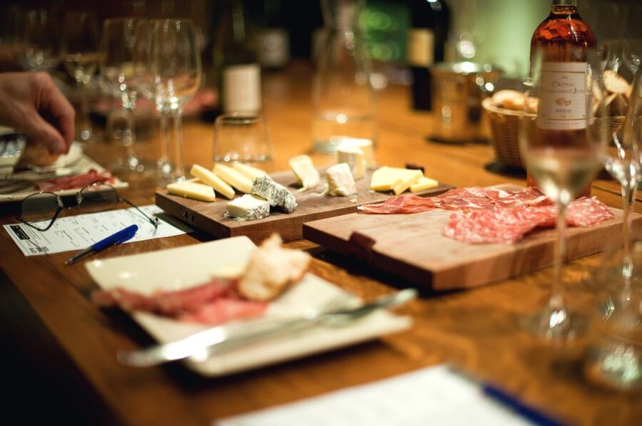 Paris: Wine and Cheese Lunch - Should you book Ô Chateau’s Wine and Cheese Lunch?