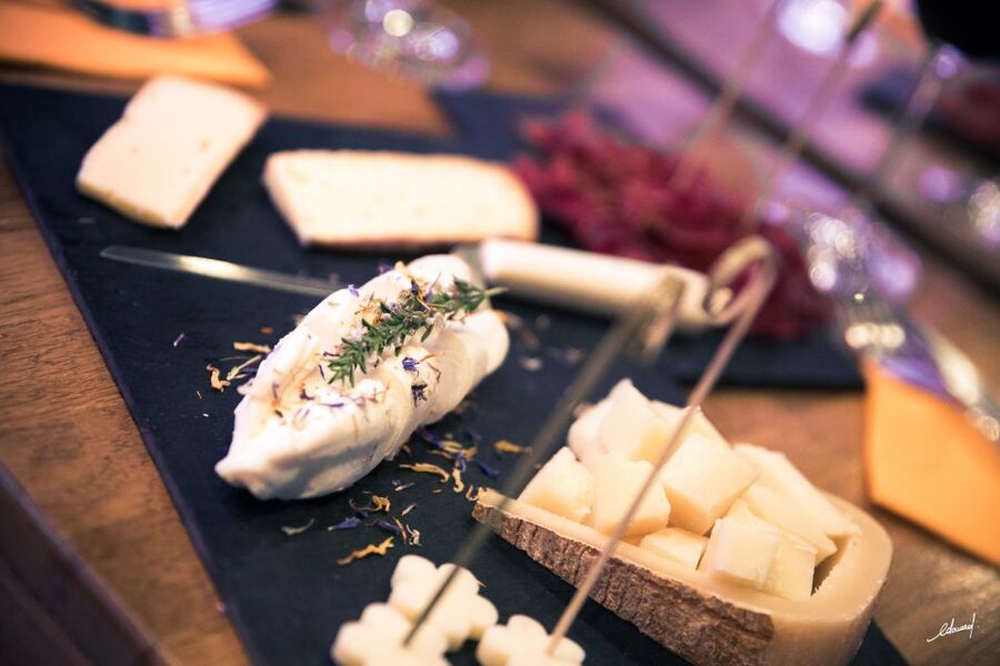 Paris: Wine and Cheese Tasting - Practical tips before you go