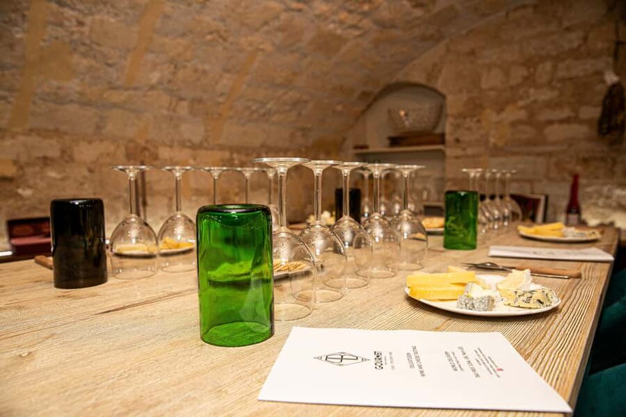 Paris: Wine & Cheese Tasting Master Class Near Eiffel Tower - The hosts: Alejandra and Lucas, and why their style keeps it fun