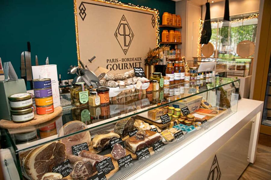 Paris: Wine & Cheese Tasting Master Class Near Eiffel Tower - Should you book? A quick decision guide