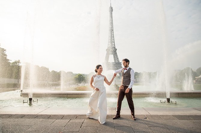 Parisian Life Style Private Photo Shoot at Eiffel Tower - Weather, Crowds, and Timing: The Reality Check