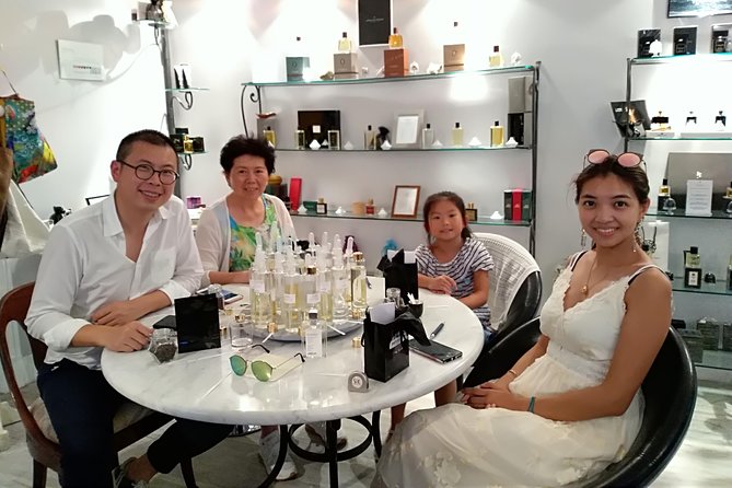 Perfume Workshop - What Happens During the 2-Hour Perfume Workshop