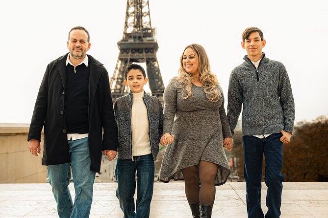 Photoshoot in Paris - Eiffel Tower - What is included, what is not, and what that means for your photos