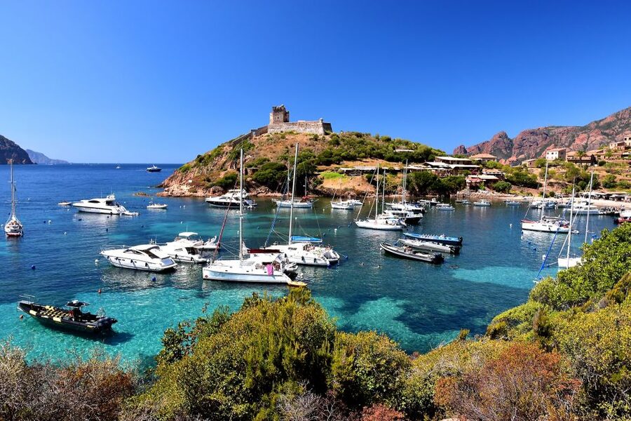 Porto: Scandola and Calanches of Piana Boat Trip - Girolata stop: the only swim window