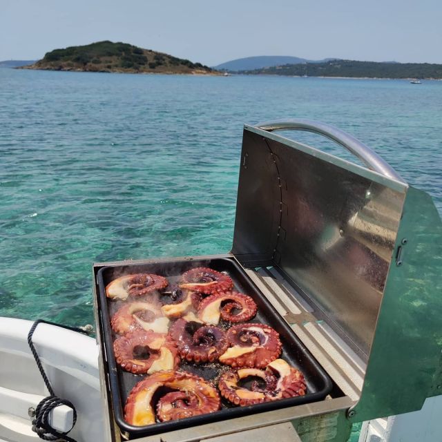 Porto-Vecchio: dinner aperitif at the sunset at sea - Should you book this Porto-Vecchio sunset dinner apéritif by boat?