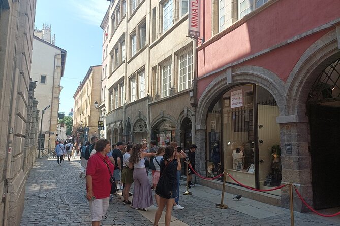 Private guided tour of Lyon - 3 to 4 hours - Key highlights worth marking on your plan