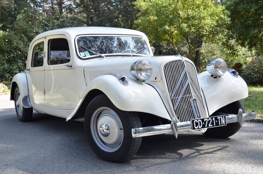 Private Half-Day Tour of the French Riviera in a Vintage Car - The magic of riding a 1950s Citroën Traction Avant