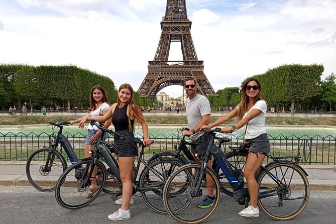 Private Paris E-bike city highlights tour - Safety and speed limits on Paris e-bikes