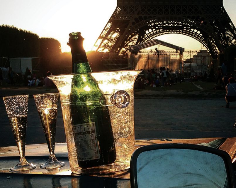 Private tour of Paris by Night with Champagne - Montmartre and Sacre Coeur with your bottle of Champagne