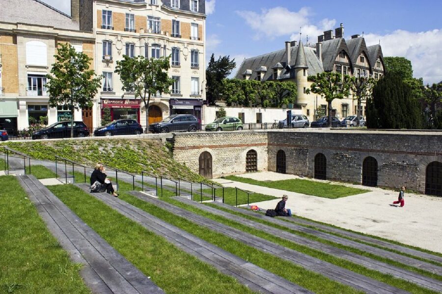 Reims : city-center discovery tour and champagne tasting - Main Squares: Where the Tour Really Clicks