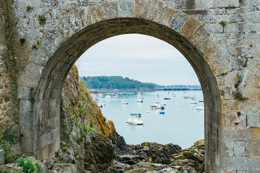 Saint-Malo: Guided Boat Tour with Local Captain - Price and Value: What You’re Paying For