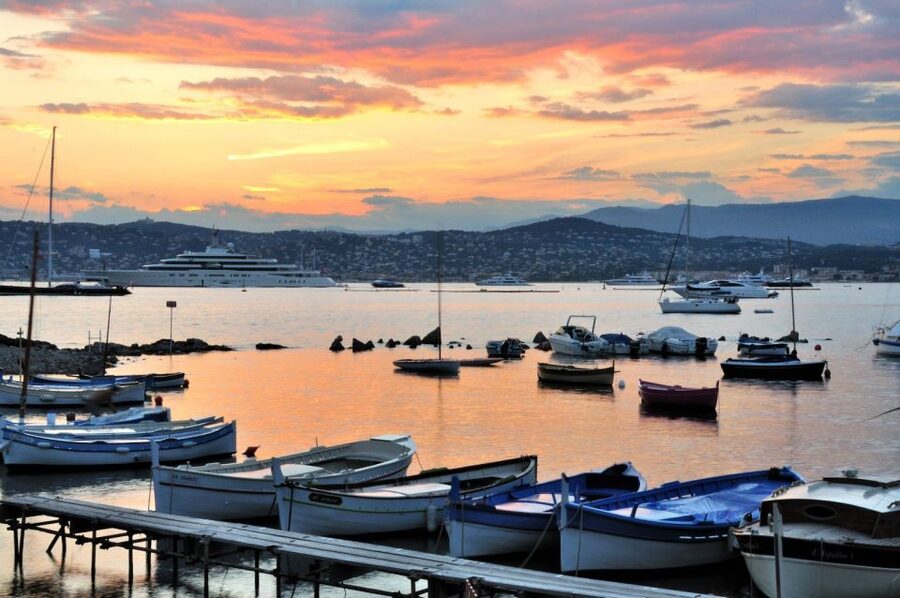 Saint Paul de Vence, Antibes, and Cannes from Nice - Getting Collected in Nice and Settling Into the Ride