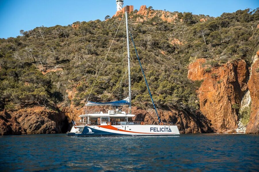 Saint-Raphaël: Morning Discovery with a Guided Tour Cruise - Agay Bay, Île des Vieilles, and the Approach to Anthéor Viaduct