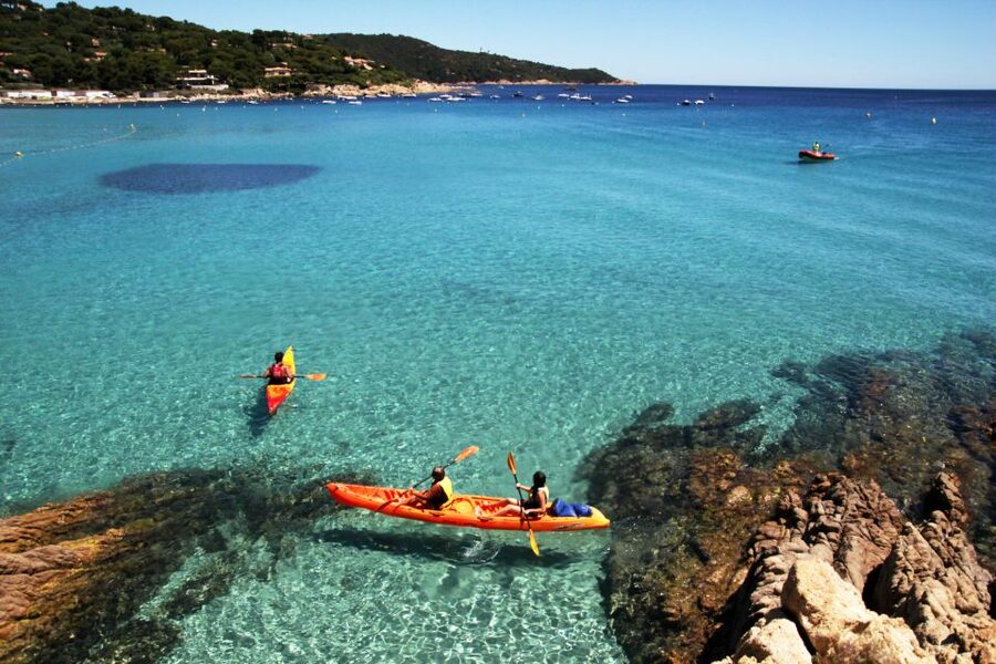 Saint-Tropez: Kayak Experience in Ramatuelle Reserve - What to bring so the tour feels easy