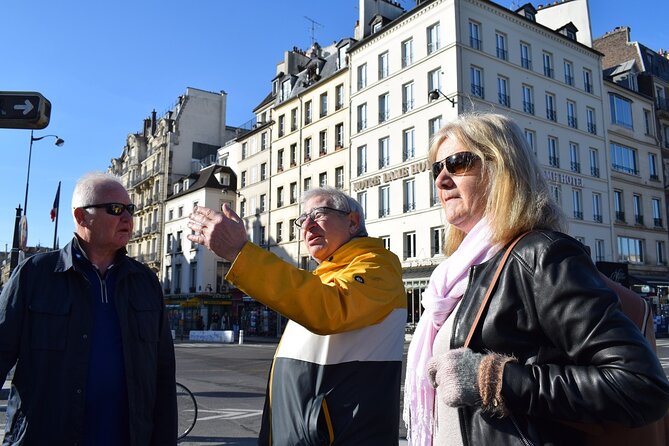 Sainte-Chapelle and Conciergerie Guided Tour with Ticket in Paris - Guide style: what makes the tour feel special in small-group mode