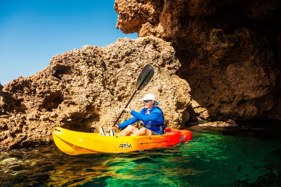 Sea kayak tour: Sète, the French pearl of the Mediterranean - What to bring and wear for comfort (not just safety)