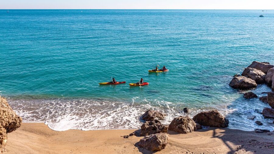 Sea kayak tour: Sète, the French pearl of the Mediterranean - The swim possibility: when the Mediterranean calls for a break