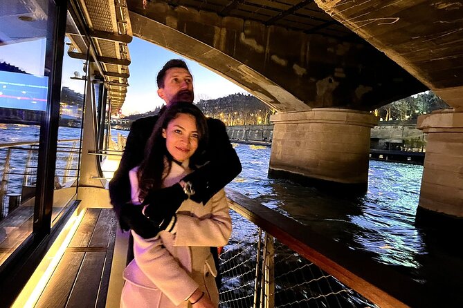 Seine River Cruise & French Crepe Tasting by the Eiffel Tower - Crowds, Deck Comfort, and the Audio App: Managing Real Hassle