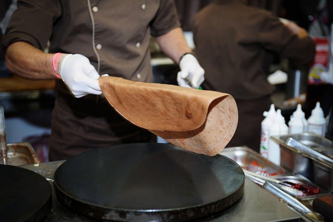 Seine River Cruise & French Crepe Tasting by the Eiffel Tower - Seine River Cruise: Audio in 14 Languages and Landmark Views