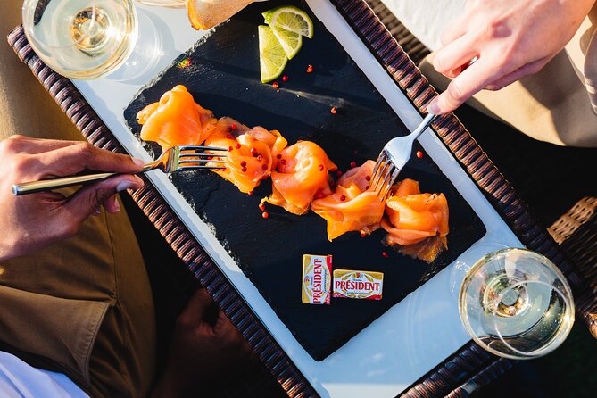 Seine River Dinner Cruise with Live Singer by VIP Yacht de Paris - Price and value: what $126.15 really buys you