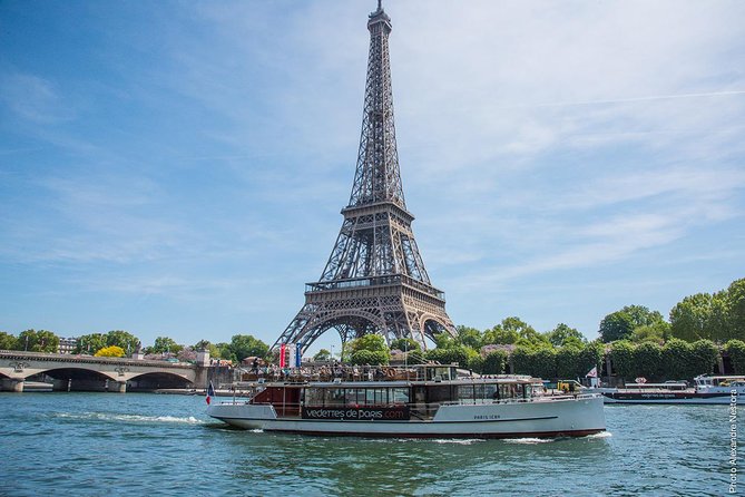 Seine River Guided Cruise by Vedettes de Paris - Champagne and Snack Upgrades: worth it or skip